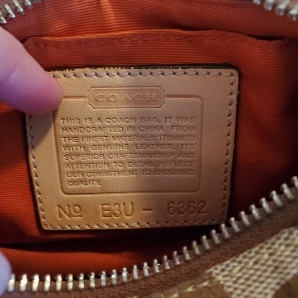 AUTHETIC COACH SHOULDER BAG - Picture 3 of 11